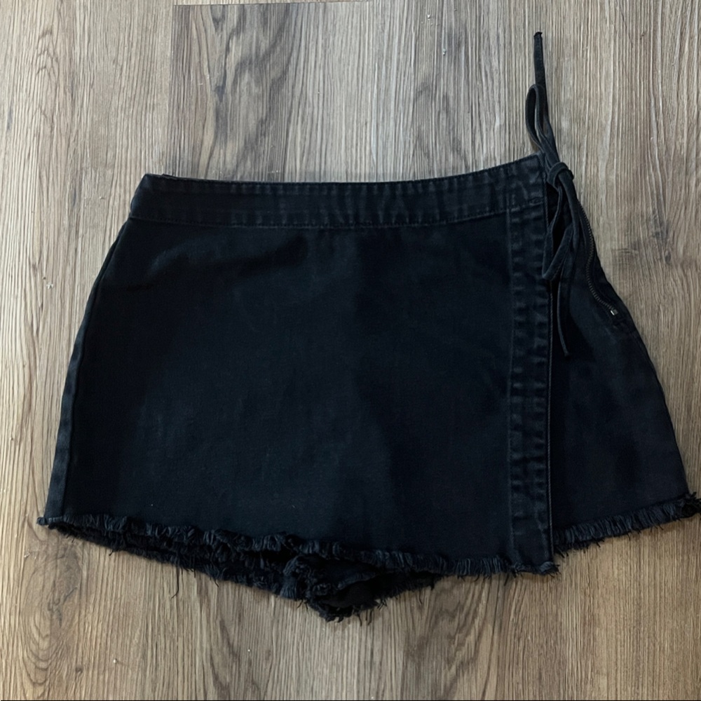 Happily Grey Women's black denim Fringe-Trim Skort size 5/27